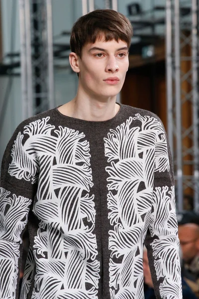 Look 53